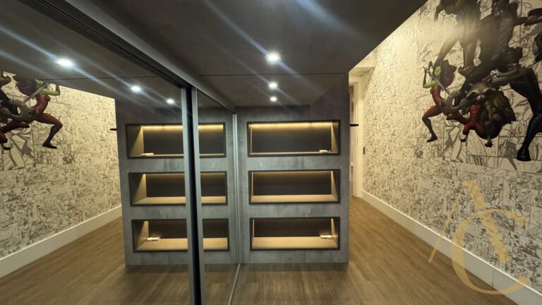 Apartamento/cobertura à venda – 03 suítes – Centro, Florianópolis/SC.