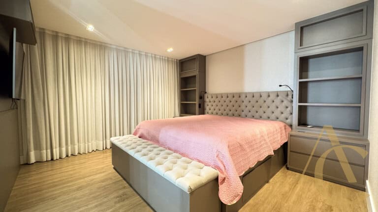 Apartamento/cobertura à venda – 03 suítes – Centro, Florianópolis/SC.