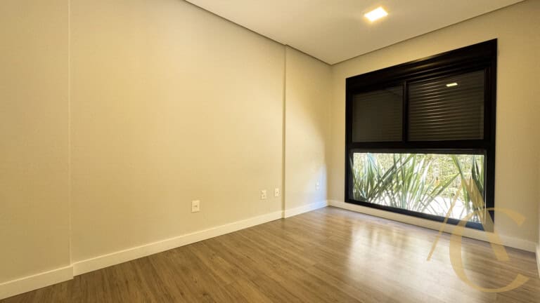 Apartamento à venda – 2 quartos sendo 1 suíte – Coqueiros, Florianópolis/SC.