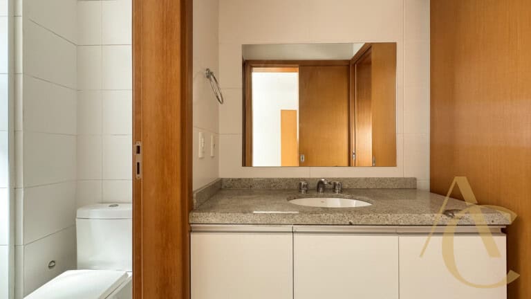 Apartamento para alugar – 96,37m² – 1 suíte e 2 demi suites – Abraão – Florianópolis/SC.