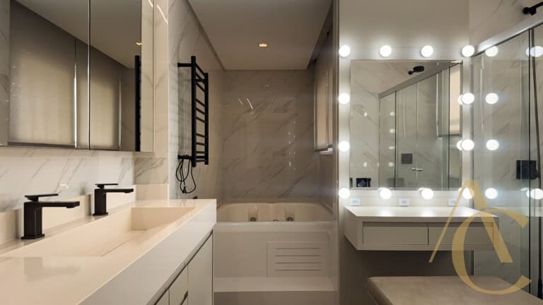 Apartamento/cobertura à venda – 03 suítes – Centro, Florianópolis/SC.