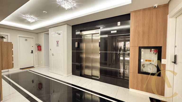 Apartamento à venda – 2 quartos sendo 1 suíte – Coqueiros, Florianópolis/SC.