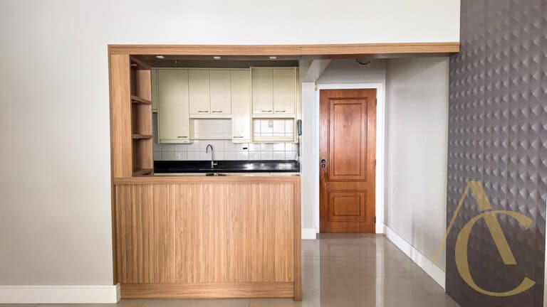 Apartamento à venda – 03 quartos sendo 01 suíte – Centro, Florianópolis/SC.