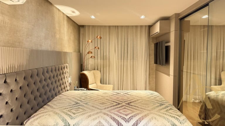 Apartamento/cobertura à venda – 03 suítes – Centro, Florianópolis/SC.