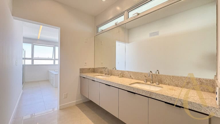 Apartamento/Cobertura para alugar – 5 suítes – Campeche, Florianópolis/SC.