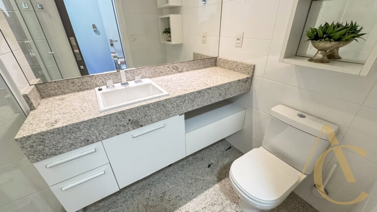 Apartamento para alugar – 2 suítes – Agronômica, Florianópolis/SC.