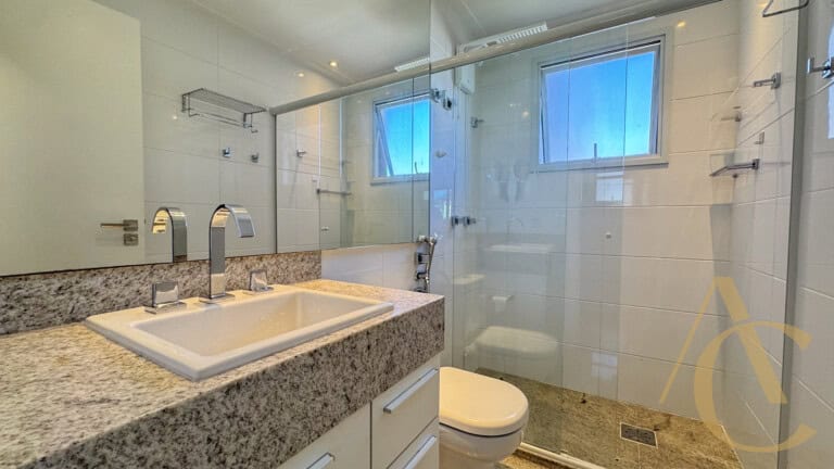 Apartamento para alugar – 2 suítes – Agronômica, Florianópolis/SC.