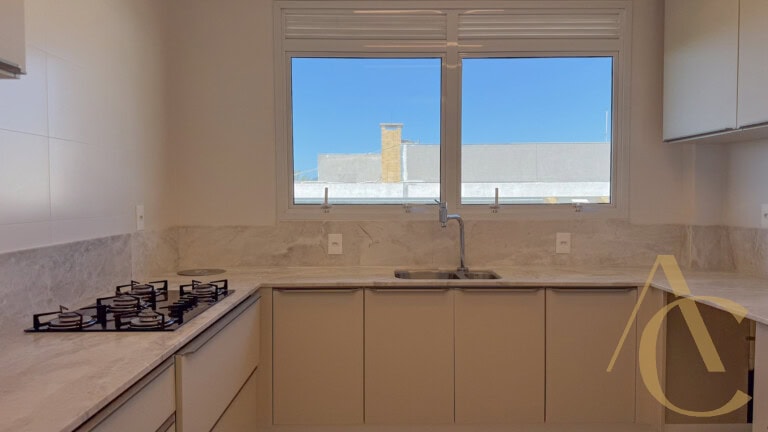 Apartamento/Cobertura para alugar – 5 suítes – Campeche, Florianópolis/SC.