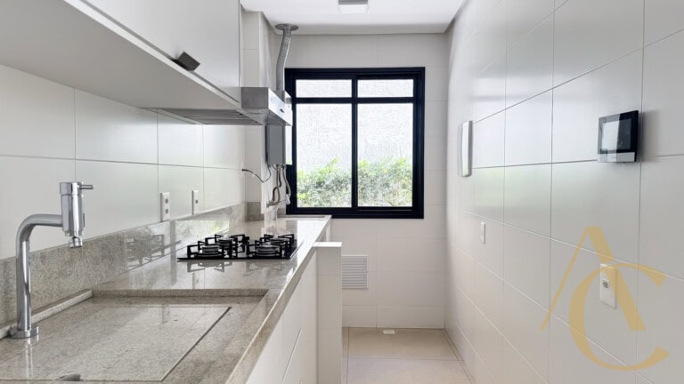 Apartamento à venda – 2 quartos sendo 1 suíte – Coqueiros, Florianópolis/SC.