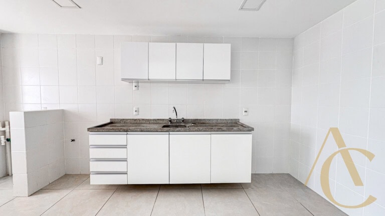 Apartamento para alugar – 2 suítes – Abraão – Florianópolis/SC.