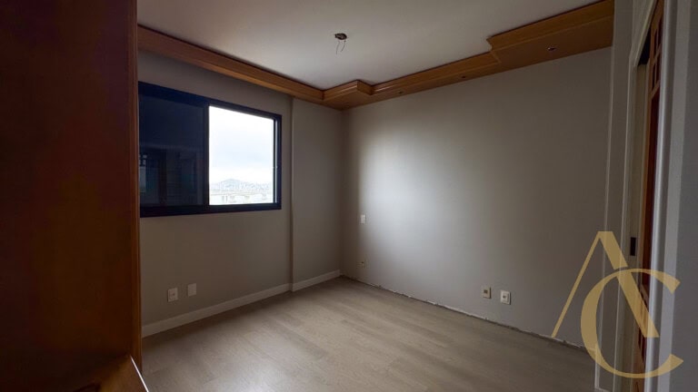 Apartamento à venda – 03 quartos sendo 01 suíte – Centro, Florianópolis/SC.