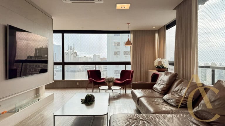 Apartamento/cobertura à venda – 03 suítes – Centro, Florianópolis/SC.