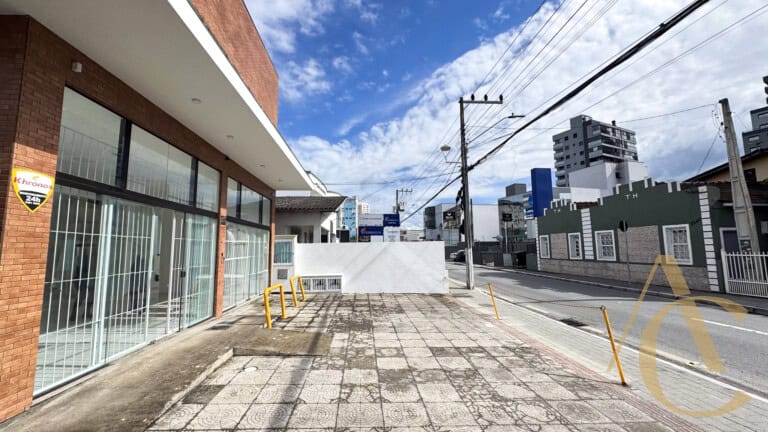 Loja para alugar – 204,00m² – Centro, Palhoça/SC.