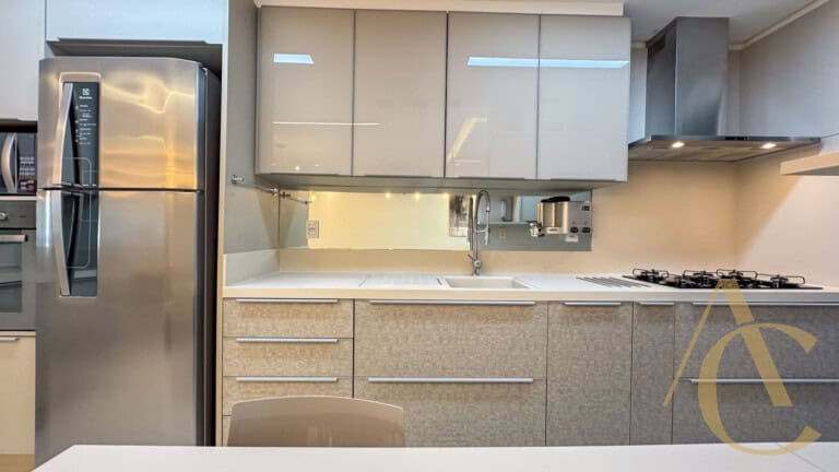 Apartamento para alugar – 2 suítes – Agronômica, Florianópolis/SC.