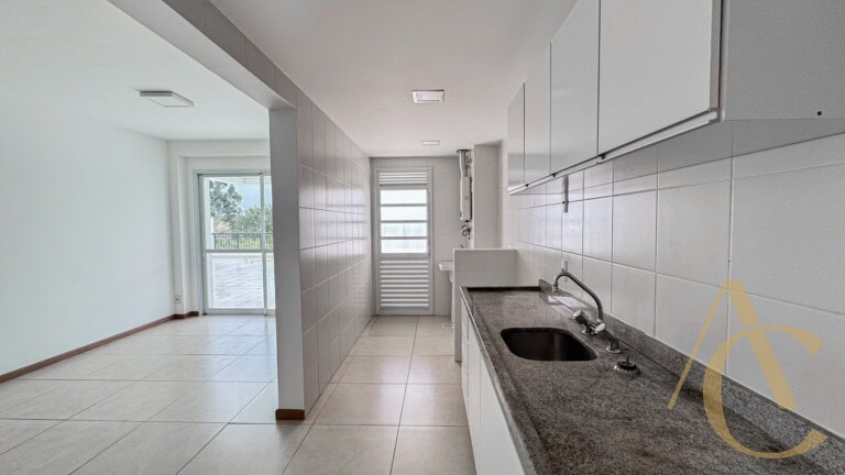 Apartamento para alugar – 2 suítes – Abraão – Florianópolis/SC.