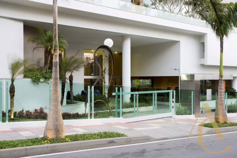 Apartamento para alugar – 2 suítes – Agronômica, Florianópolis/SC.