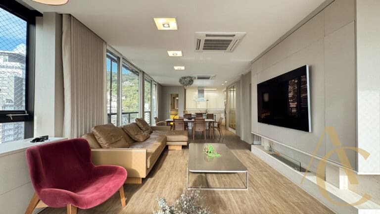 Apartamento/cobertura à venda – 03 suítes – Centro, Florianópolis/SC.