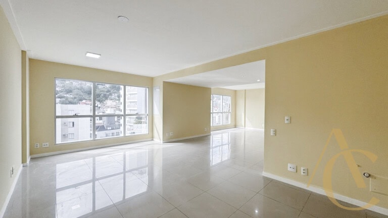 Sala à venda – 67,61m² – Centro – Florianópolis, SC.