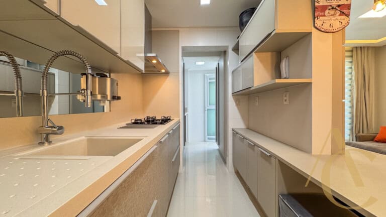 Apartamento para alugar – 2 suítes – Agronômica, Florianópolis/SC.