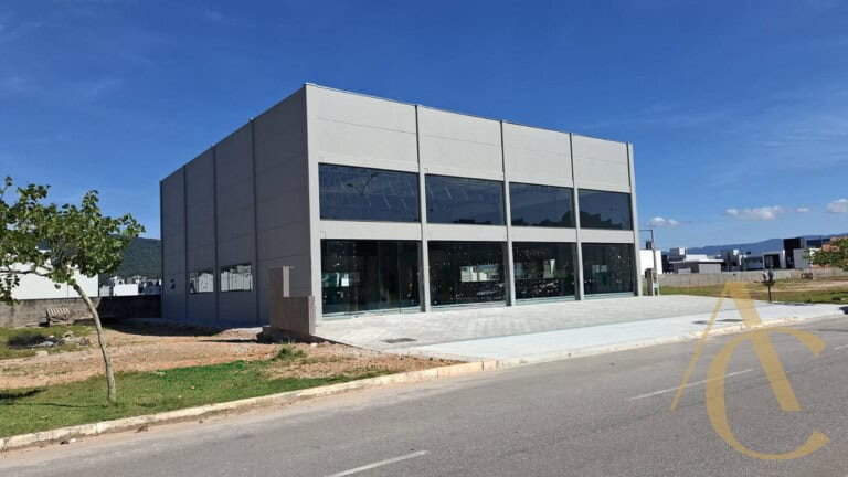 Loja para locação – 446,38m² – Deltaville – Biguaçu/SC.
