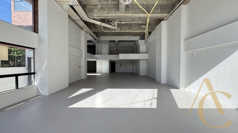 Loja para alugar – 356,49m² – Mezanino – Coqueiros – Florianópolis/SC.