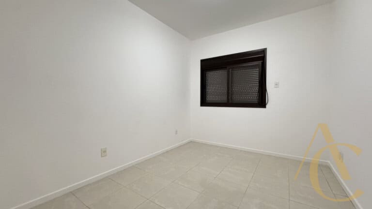 Apartamento à venda – 4 quartos sendo 2 suítes – Centro – Florianópolis/SC.