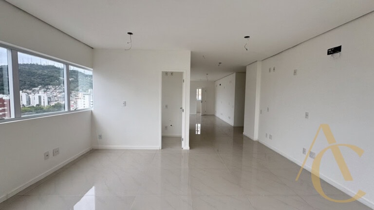 Sala para alugar – 77,45m² – Centro – Florianópolis/SC.