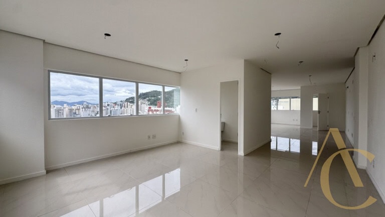 Sala para alugar – 77,45m² – Centro – Florianópolis/SC.