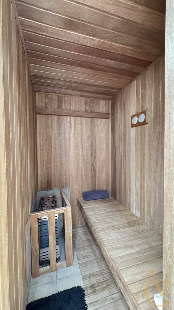 Apartamento/Cobertura à venda – 4 quartos sendo 2 suítes – Agronômica, Florianópolis/SC.