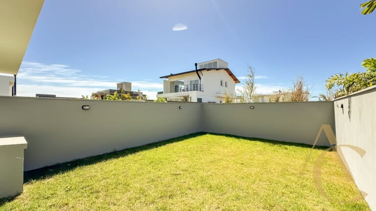 Casa à venda – 3 Suítes – Campeche – Florianópolis/SC.