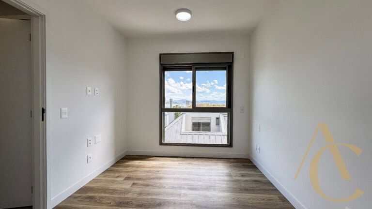 Apartamento para locação – 1 suíte e 2 demi-suítes – João Paulo, Florianópolis/SC.