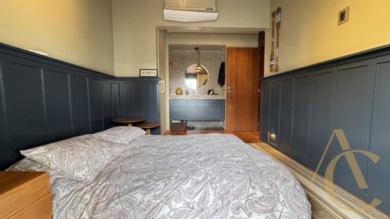 Apartamento/Cobertura à venda – 4 quartos sendo 2 suítes – Agronômica, Florianópolis/SC.