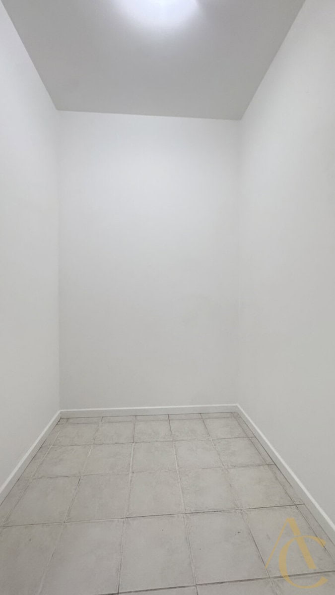 Apartamento à venda – 4 quartos sendo 2 suítes – Centro – Florianópolis/SC.