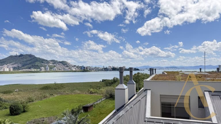 Apartamento para locação – 1 suíte e 2 demi-suítes – João Paulo, Florianópolis/SC.