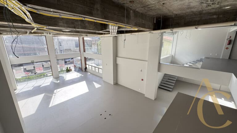 Loja para alugar – 356,49m² – Mezanino – Coqueiros – Florianópolis/SC.
