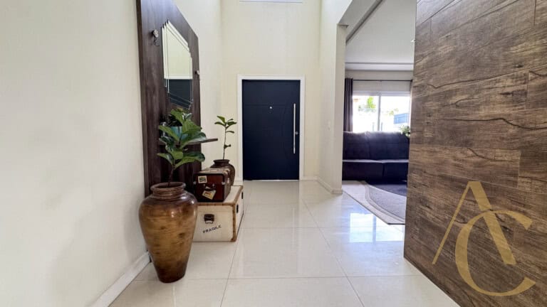 Casa residencial para venda – 4 suítes – Campeche, Florianópolis/SC.