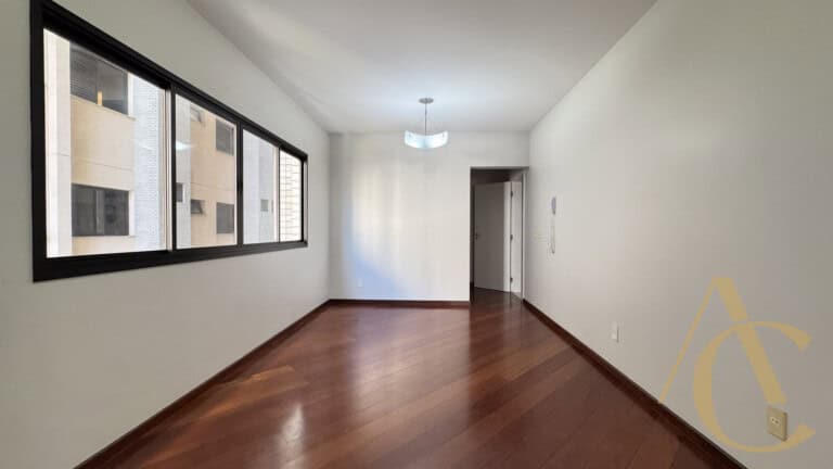 Apartamento à venda – 4 quartos sendo 2 suítes – Centro – Florianópolis/SC.