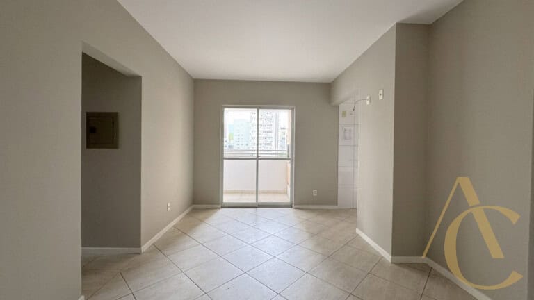 Apartamento à venda – 03 quartos, sendo 01 suíte  – Centro – Florianópolis/SC.