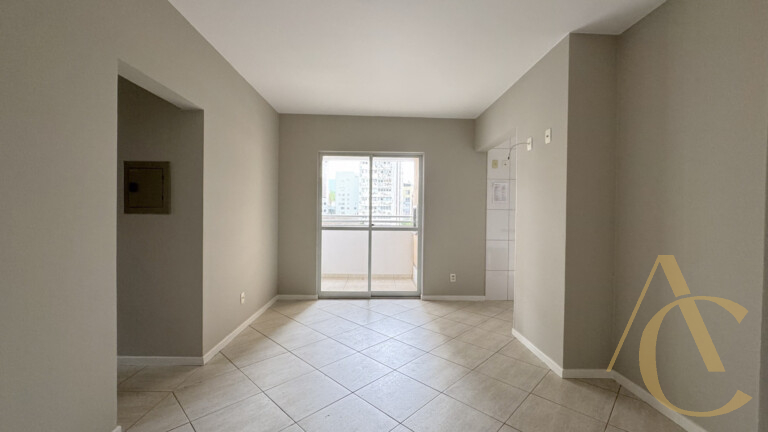 Apartamento à venda – 03 quartos, sendo 01 suíte  – Centro – Florianópolis/SC.