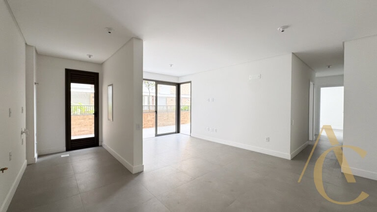 Apartamento garden à venda – 2 quartos sendo 1 suíte – Estreito – Florianópolis/SC.