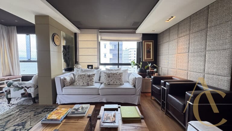 Apartamento/Cobertura à venda – 4 quartos sendo 2 suítes – Agronômica, Florianópolis/SC.