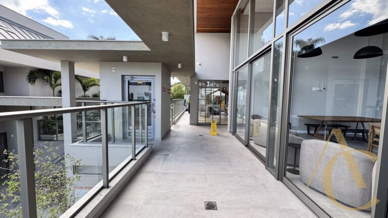 Apartamento duplex à venda – 2 suítes – João Paulo – Florianópolis/SC.