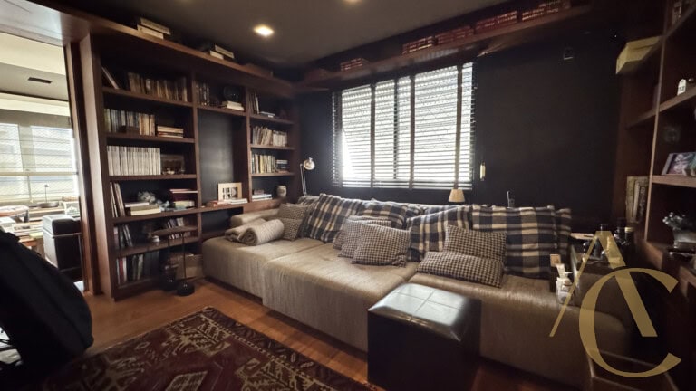 Apartamento/Cobertura à venda – 4 quartos sendo 2 suítes – Agronômica, Florianópolis/SC.