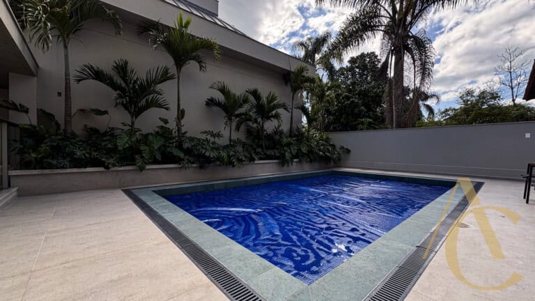 Apartamento duplex à venda – 2 suítes – João Paulo – Florianópolis/SC.