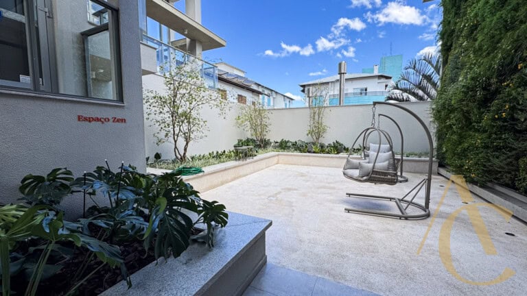 Apartamento duplex à venda – 2 suítes – João Paulo – Florianópolis/SC.