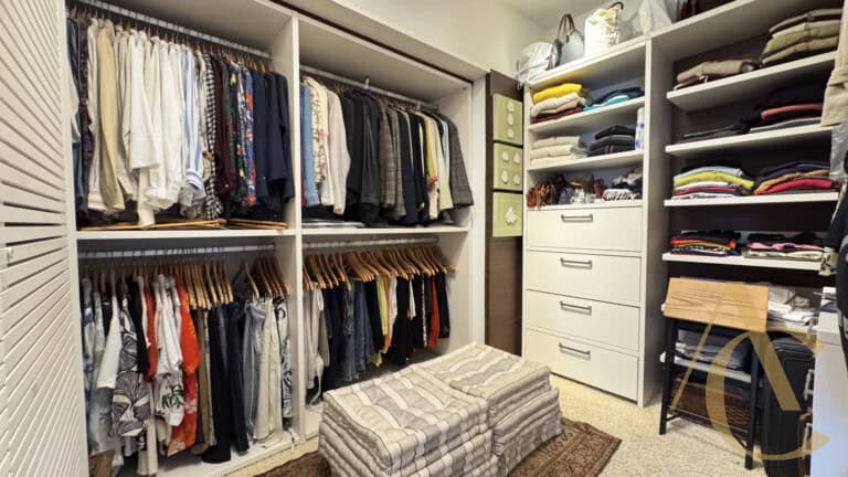 Apartamento/Cobertura à venda – 4 quartos sendo 2 suítes – Agronômica, Florianópolis/SC.