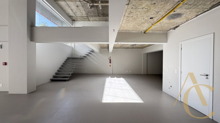 Loja para alugar – 356,49m² – Mezanino – Coqueiros – Florianópolis/SC.