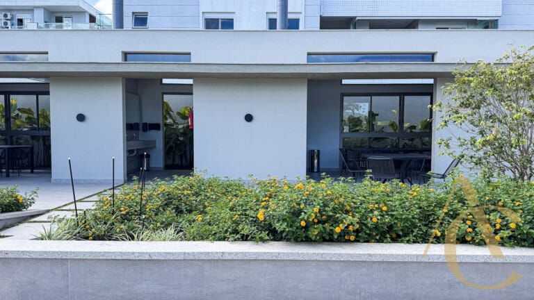 Apartamento duplex à venda – 2 suítes – João Paulo – Florianópolis/SC.