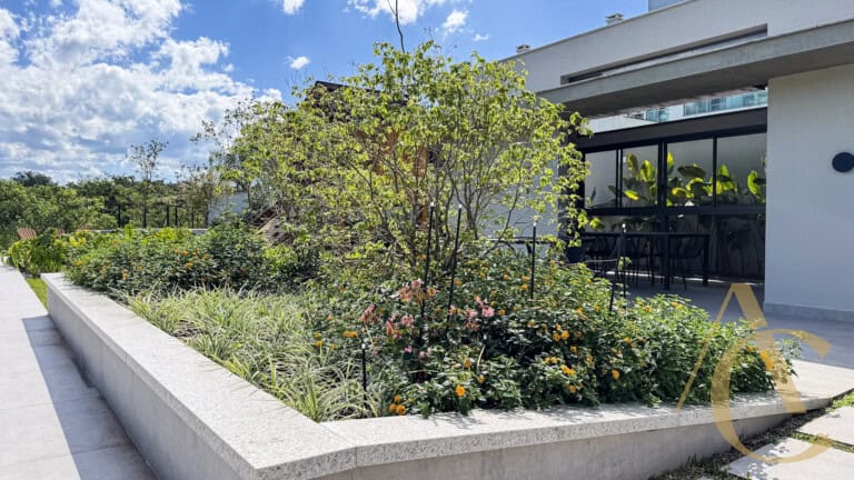 Apartamento duplex à venda – 2 suítes – João Paulo – Florianópolis/SC.