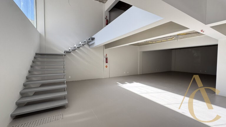 Loja para alugar – 356,49m² – Mezanino – Coqueiros – Florianópolis/SC.